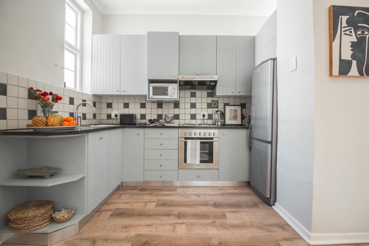 Victoria Court Two Bedroom Oasis In Trendy Long St Le Cap Extérieur photo