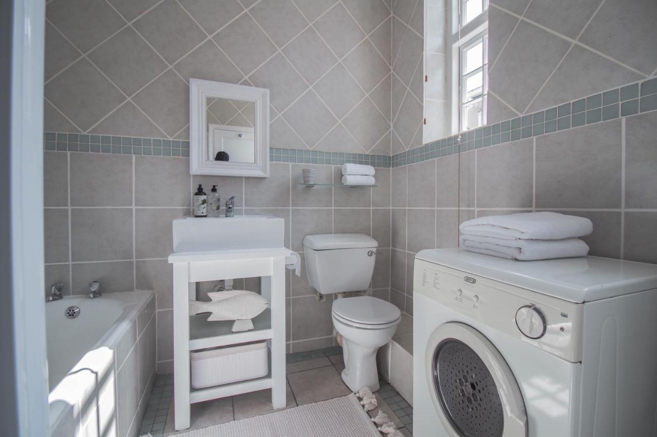 Victoria Court Two Bedroom Oasis In Trendy Long St Le Cap Extérieur photo